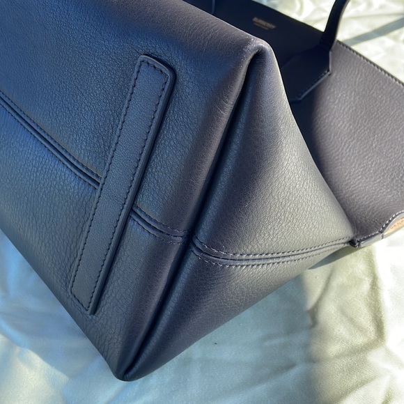BURBERRY CAPSULE ANTHRACITE TOTE - Picture 6 of 13